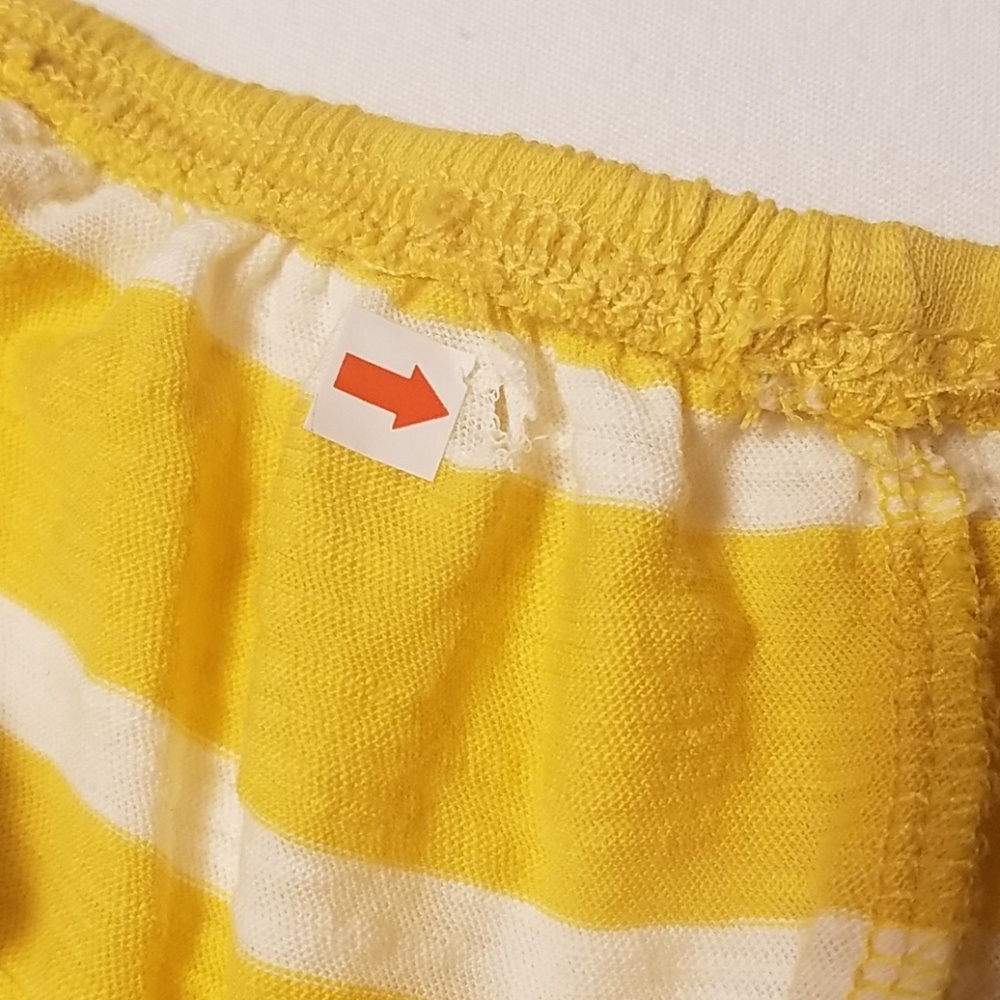 NWT Off The Shoulder Ruffle Top - Picture 4 of 4